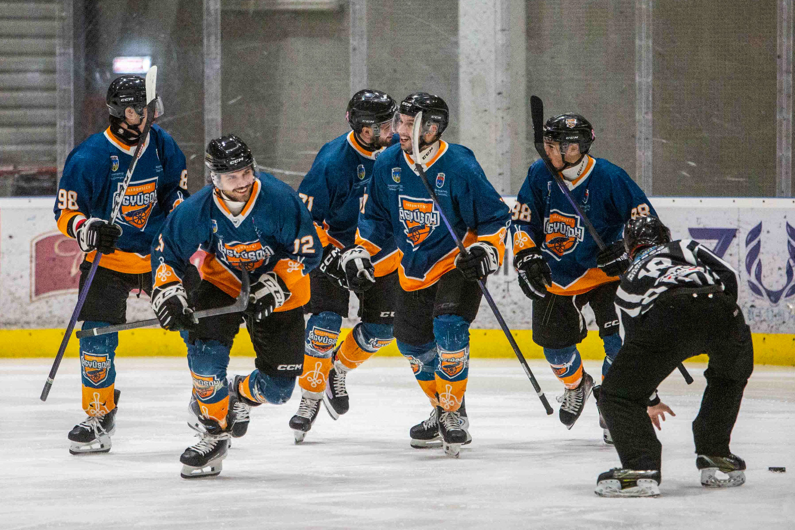 Gólzáporos évzárás: nagy különbséggel győztünk a Red Hawks ellen